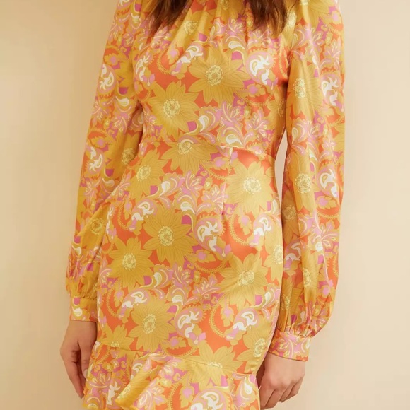 Retro Floral Ruffle Hem Mini Dress - Picture 8 of 11